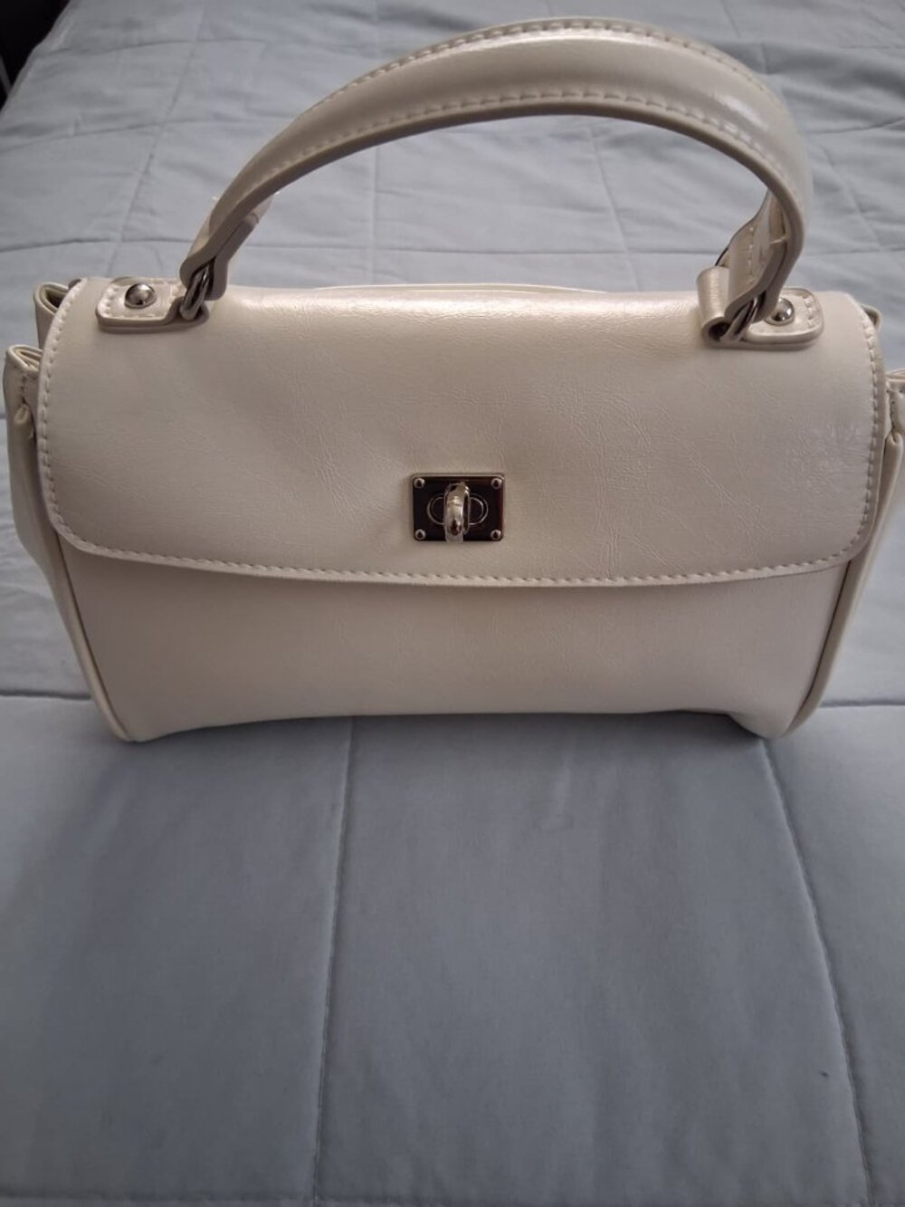 women,s bag. - Picture 2 of 2